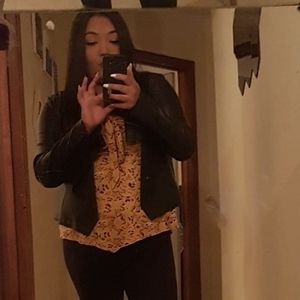 Meet your Posher, Brianne